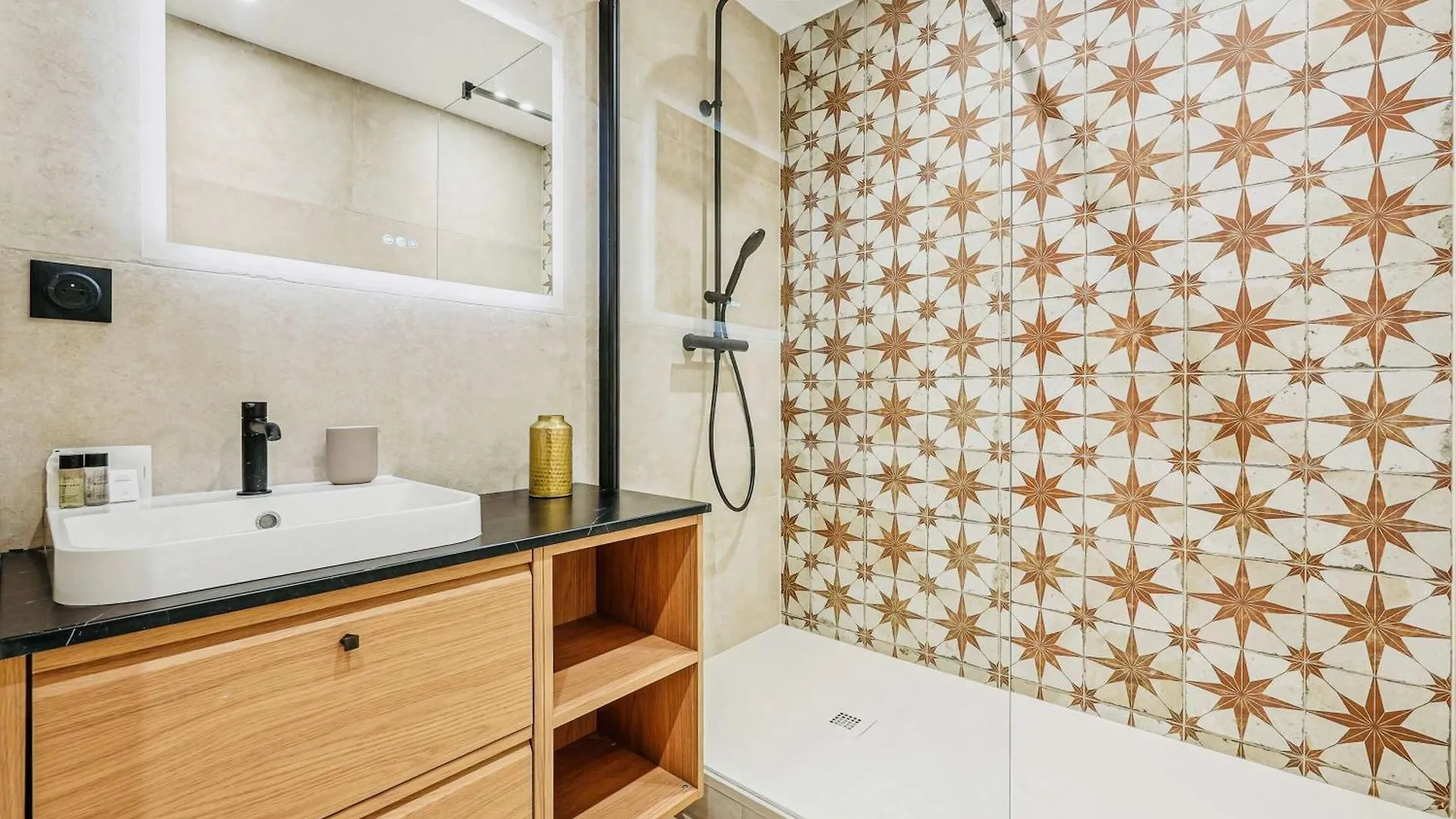 פריז Appartement Central 2Bdr - 6P Le Marais 0*,  צרפת